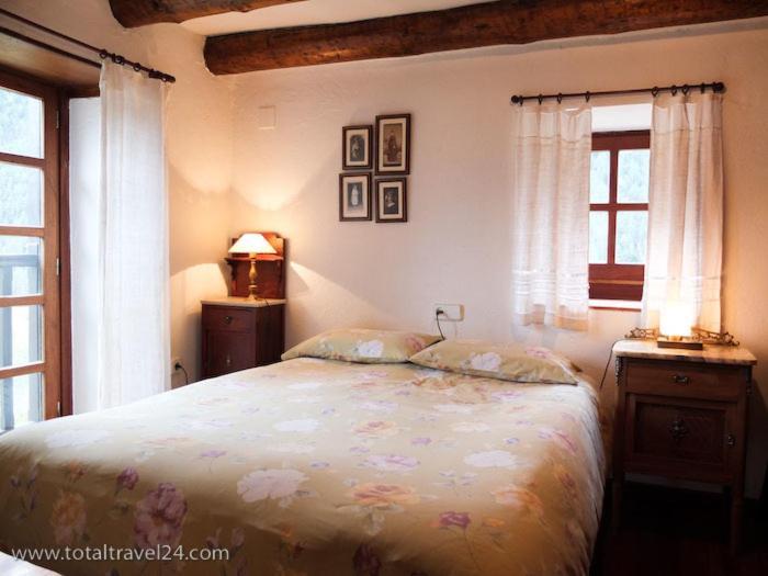 Casas De Zapatierno Guest House Espierba Ruang foto