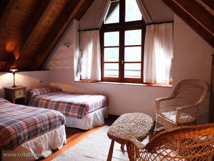 Casas De Zapatierno Guest House Espierba Ruang foto