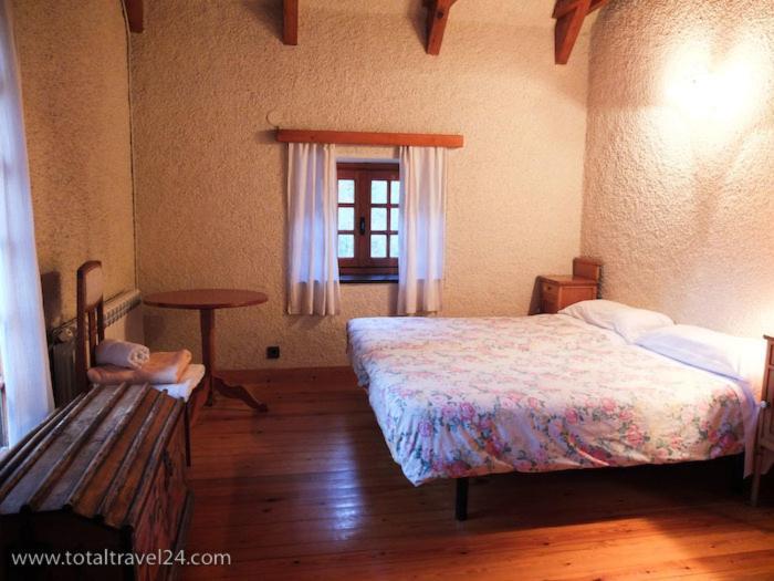 Casas De Zapatierno Guest House Espierba Ruang foto